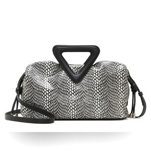 VINCE CAMUTO BAG🌿🌹🌿